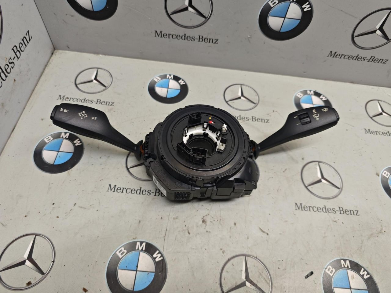 переключатель подрулевой (стрекоза) BMW 4 серия F32/F33 2014, 2.0 л., бензин, 9351140 - фото №1