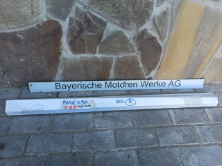 молдинг двери передней правой BMW 2024, 3.0 л., бензин, 8064796