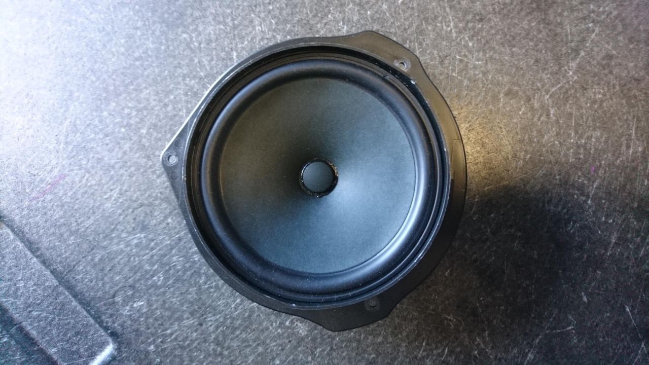 динамик двери Mercedes-Benz M-Класс W166 2015, 3.0 л., OM 642.826, дизель, АКПП, cthsq, внедорожник 5 дв., A2049062401 - фото №1