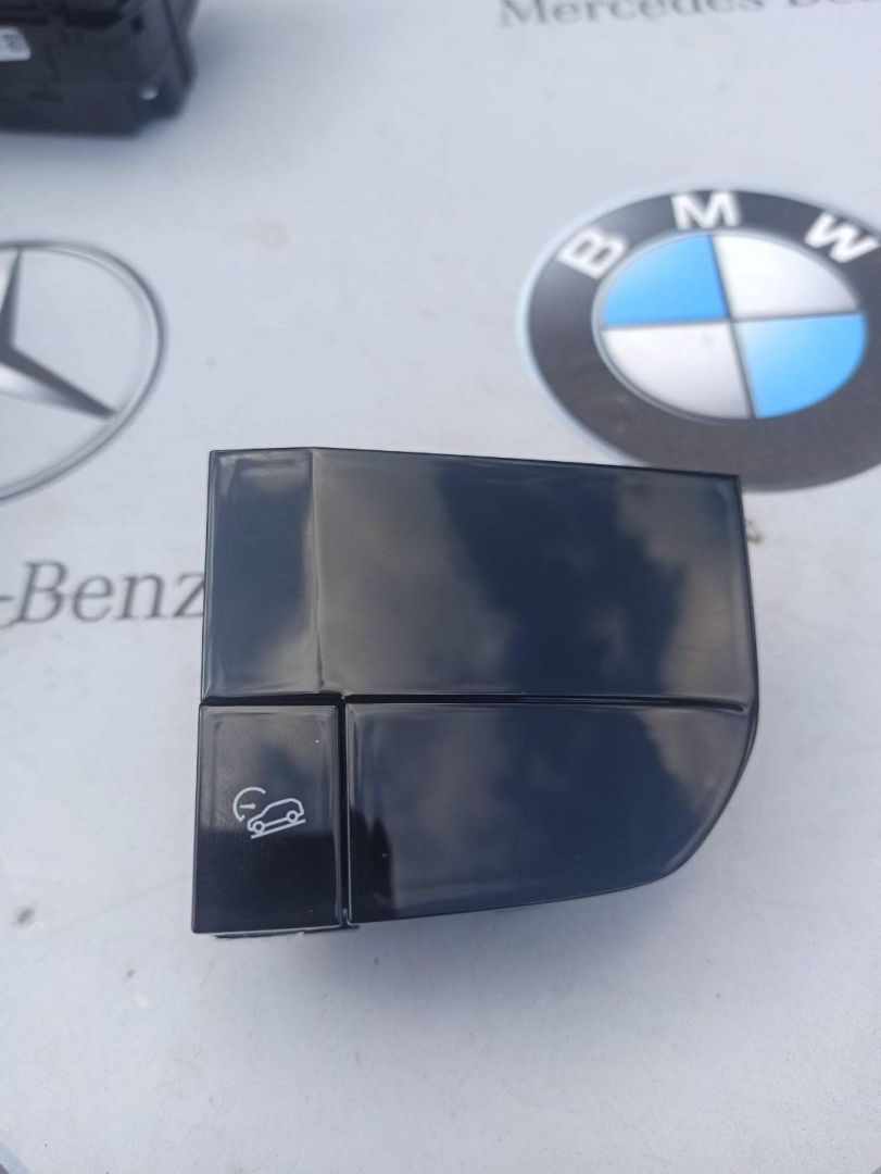 кнопка ручного тормоза (ручника) BMW 2024, 3.0 л., бензин, 9495372 - фото №1