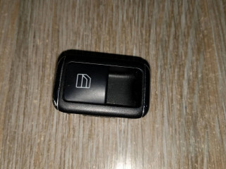 кнопка стеклоподъемника двери передней правой Mercedes-Benz E-Класс W212/S212/C207/A207 2010, 2.2 л., дизель, АКПП, седан, задний привод, правый руль, A2047807358