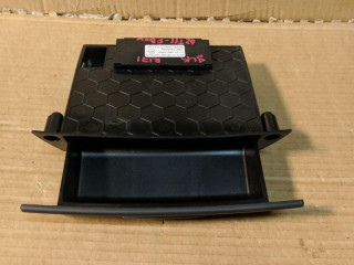 вещевой ящик центральной консоли Mercedes-Benz SLK-Класс R171 2006, 3.5 л., M 272.963, бензин, АКПП, серебристый, кабриолет, 1716800552, A1716800552