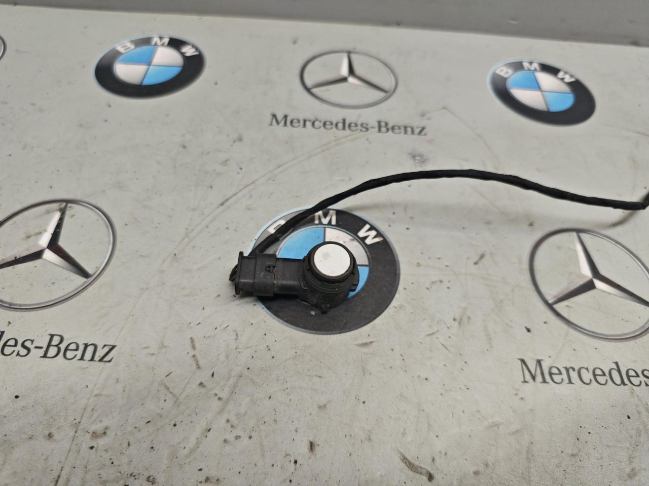 датчик парктроника BMW 2 серия Active Tourer F45 2015, 2.0 л., B48 A20 A, 9283200 - фото №1