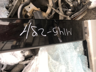 стекло двери передней левой Mercedes-Benz GL-Класс X164 2007, 3.0 л., OM 642.940, дизель, АКПП, серебристый, внедорожник 5 дв.