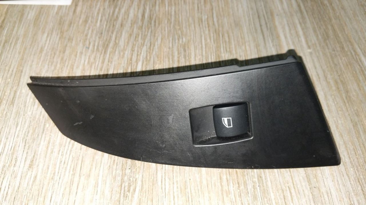 кнопка стеклоподъемника двери задней левой BMW 5 серия E60/E61 2006, 6922244, 6951966 - фото №1