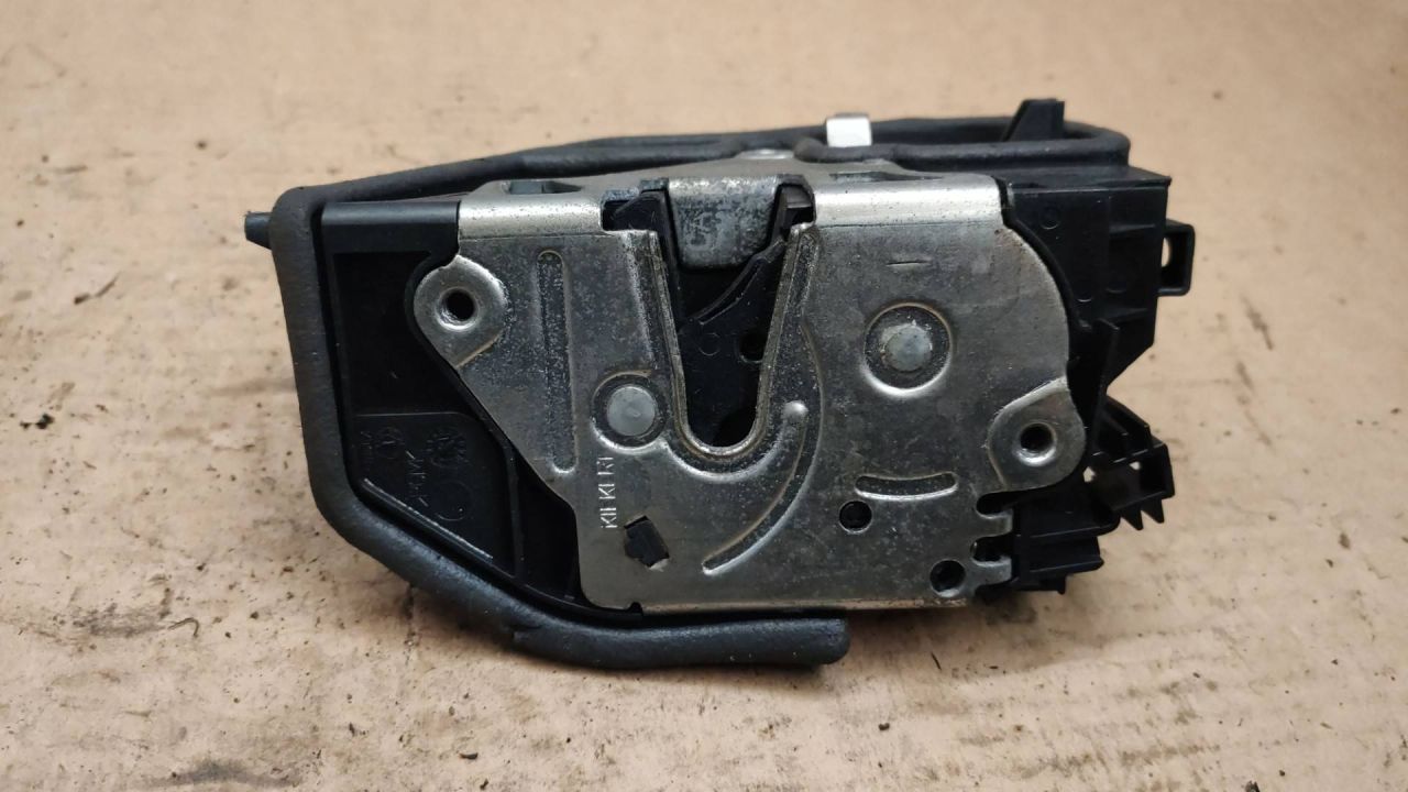 замок двери передней левой BMW X5 E70 2009, 7167075 - фото №1