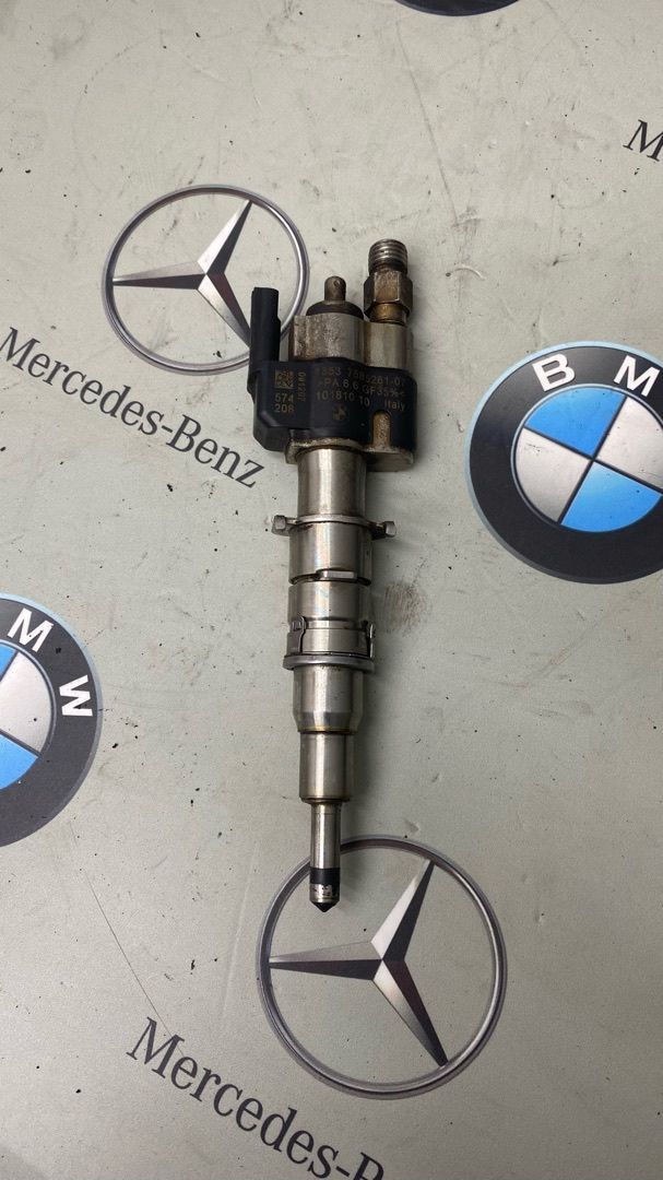 форсунка BMW 7 серия F01/F02 2011, 3.0 л., N54 B30 A, бензин, 7585261 - фото №1