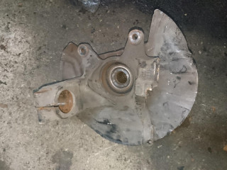 кулак поворотный правый BMW X3 E83 [рестайлинг] 2007, 3.0 л., N52 B30 A, бензин, АКПП, черный, внедорожник 5 дв., 31213450558