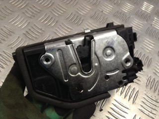 замок двери передней левой BMW 1 серия E81/E82/E87/E88 2006, 2.0 л., АКПП, хетчбэк 5 дв., 720245