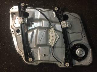 стеклоподъемник электрический задний правый Mercedes-Benz M-Класс W164 [рестайлинг] 2010, 3.5 л., M 272.967, бензин, АКПП, внедорожник 5 дв., A2518200842, A1647602034, A1648209885, A2514401913