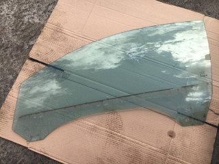 стекло двери передней левой Mercedes-Benz E-Класс W212/S212/C207/A207 2011, 1.8 л., M 271.860, бензин, АКПП, черный, кабриолет