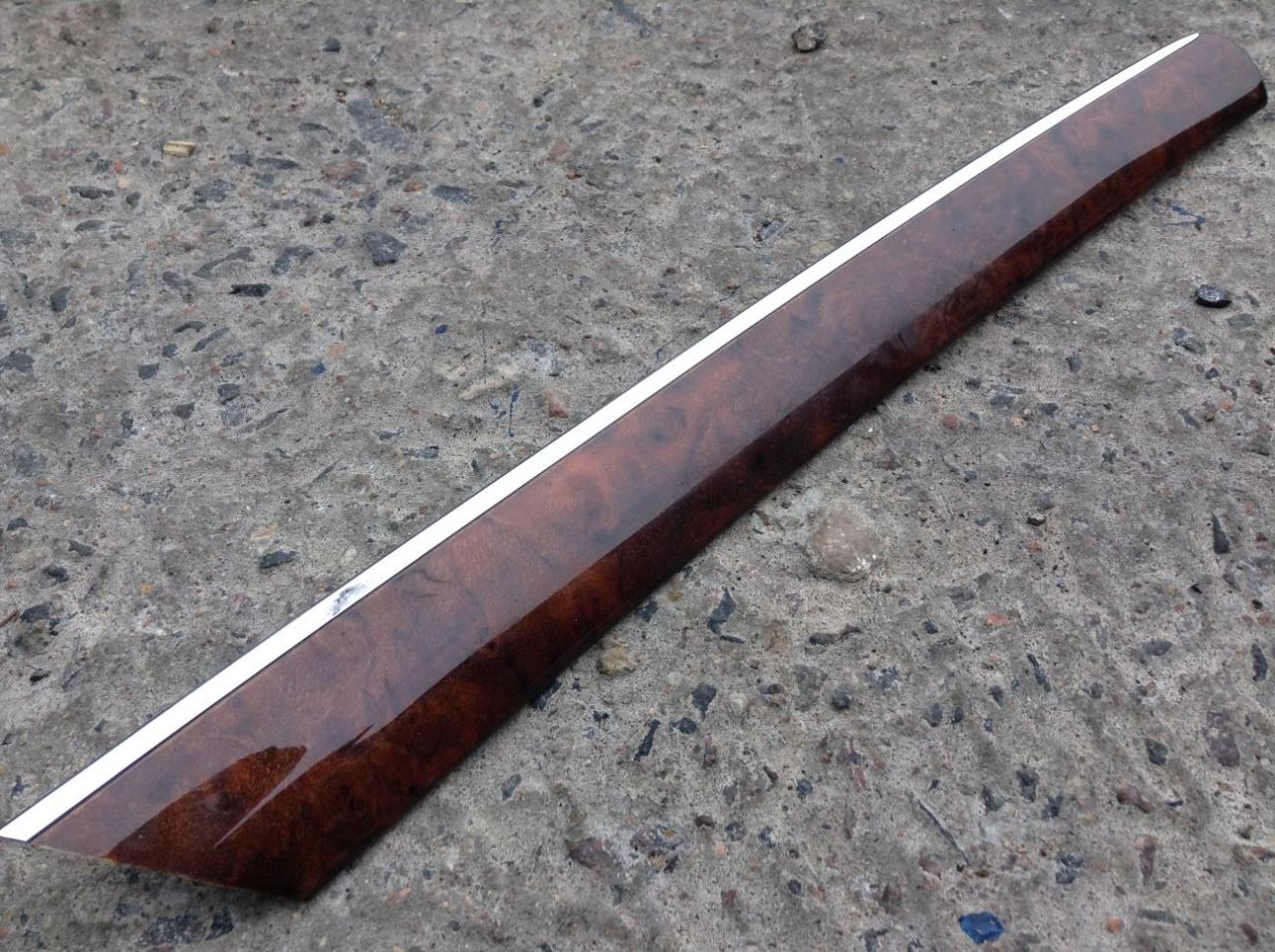 молдинг двери задней правой Mercedes-Benz M-Класс W164 2006, 3.0 л., OM 642.940, дизель, АКПП, внедорожник 5 дв., A1647201622 - фото №1