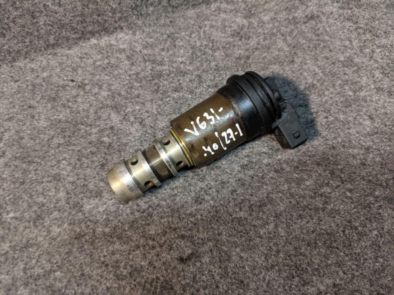 клапан фазорегулятора BMW X5 E70 2009, 4.8 л., N62 B48 A, бензин, АКПП, внедорожник 5 дв., 1707323, 11361707323 - фото №1