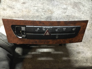 кнопка (выключатель) Mercedes-Benz CLS-Класс C219 2007, 3.0 л., OM 642.920, дизель, АКПП, купе, A2196800614