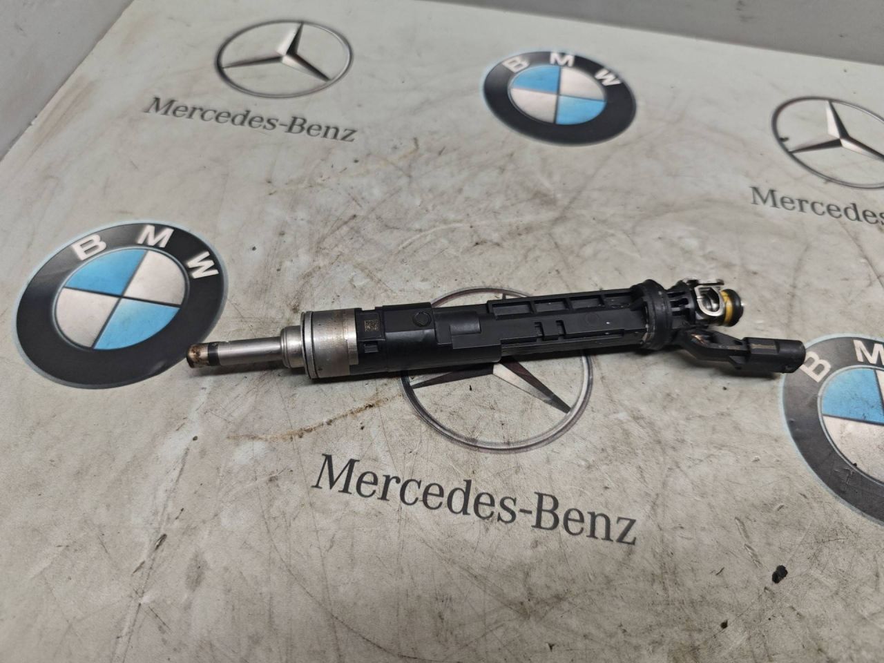 форсунка Mercedes-Benz GLB-Класс 1 поколение 2022, бензин, задний привод, A2820701000 - фото №1