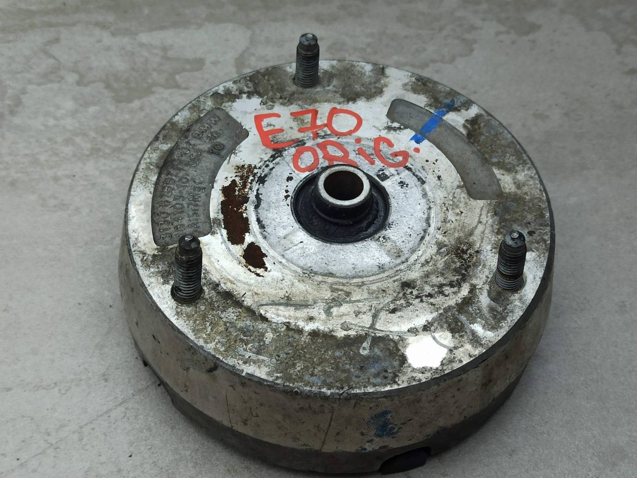 опора амортизатора верхняя (чашка) BMW X5 E70 2010, 6788776 - фото №1