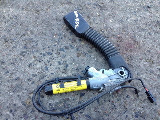 пиропатрон BMW X3 E83 [рестайлинг] 2007, 3.0 л., N52 B30 A, бензин, АКПП, внедорожник 5 дв.