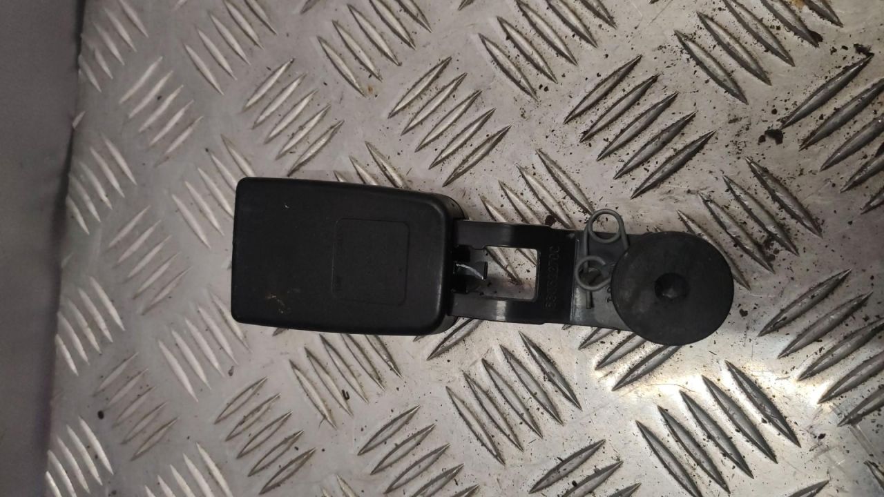 замок ремня безопасности Mercedes-Benz M-Класс W164 2007, 3.0 л., OM 642.940, дизель, 1648601669 - фото №1