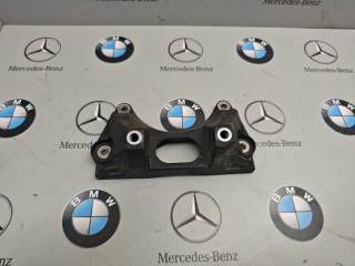 кронштейн КПП Mercedes-Benz C-Класс W205/S205/C205 [рестайлинг] 2018, 1.5 л., бензин, A2052420440