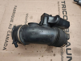 патрубок воздушного фильтра BMW 3 серия E90/E91/E92/E93 2007, 7536004