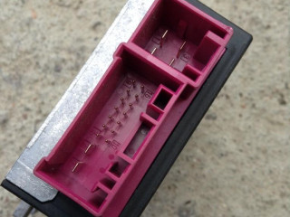 блок управления топливным насосом BMW 3 серия E90/E91/E92/E93 2007, 3.0 л., N53 B30 A, бензин, АКПП, черный, купе, 16147180426, 55892110