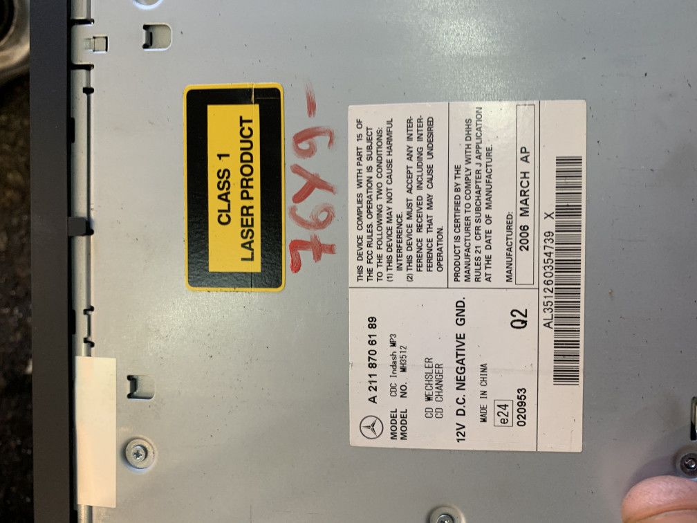 CD-чейнджер Mercedes-Benz M-Класс W164 2006, 3.5 л., M 272.967, бензин, АКПП, внедорожник 5 дв., правый руль, A2118706189 - фото №1