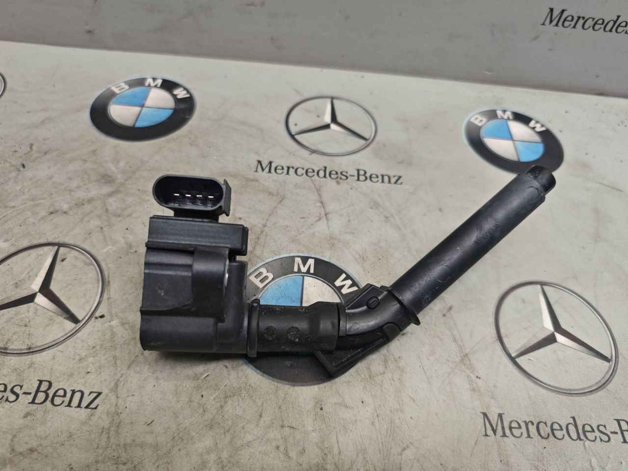 катушка зажигания Mercedes-Benz GLB-Класс 1 поколение 2022, бензин, задний привод, A2829062100 - фото №1
