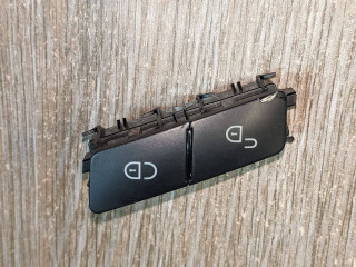 Кнопка блокировки двери Mercedes-Benz C-Класс W204/S204 2009, 3.0 л., M 272.948, бензин, 2048706310, A2048706310