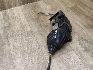 замок двери передней правой Hyundai Terracan 1 поколение 2004, 2.9 л., дизель, АКПП, внедорожник 5 дв.