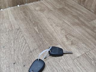 ключ Renault Sandero 2 поколение 2015, 1.2 л., D4F 732, бензин, МКПП, хетчбэк 5 дв.