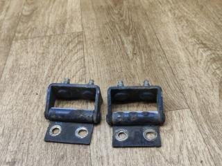 петля крышки багажника Hyundai Terracan 1 поколение 2004, 2.9 л., дизель, АКПП, внедорожник 5 дв.