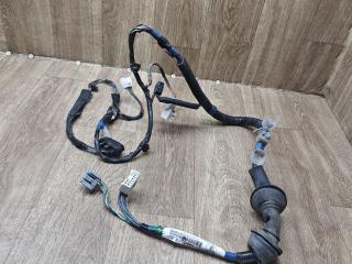 дверная проводка Toyota Picnic 1 поколение XM10 2000, 2.2 л., 3C-T, дизель, МКПП, минивэн, 8215144080