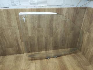 стекло двери передней правой Mercedes-Benz Vito W638 2000, 2.2 л., OM 611.980, дизель, МКПП, микроавтобус