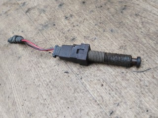 Датчик педали тормоза (лягушка) Audi 80 B3 1991, 1.8 л., бензин, МКПП, седан