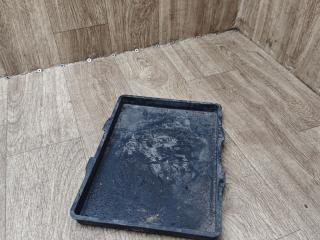 полка аккумулятора Lada Vesta 1 поколение 2021, 1.6 л., бензин, МКПП, универсал, 8450034355