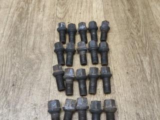 болт колесный Volkswagen Jetta 4 поколение 2003, 2.0 л., BEV, бензин, МКПП, седан