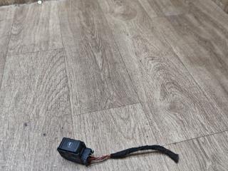 кнопка стеклоподъемника двери передней правой Volkswagen Jetta 4 поколение 2003, 2.0 л., BEV, бензин, МКПП, седан, 3B0959855B