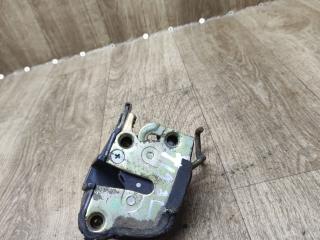 замок двери задней левой Toyota Corolla 7 поколение (E100) 1992, 1.3 л., 4E-FE, бензин, МКПП, седан