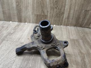 кулак поворотный левый Hyundai Terracan 1 поколение 2004, 2.9 л., дизель, АКПП, внедорожник 5 дв.