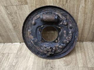 защитный кожух тормозного механизма Toyota Picnic 1 поколение XM10 2000, 2.2 л., 3C-T, дизель, МКПП, минивэн