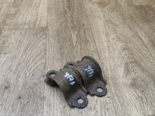 крепление стабилизатора / втулки стабилизатора Volkswagen Transporter T5 2006, 2.5 л., AXD, дизель, МКПП, микроавтобус