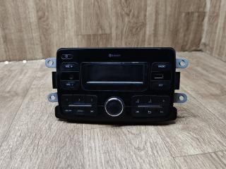 магнитола Renault Logan 2 поколение [рестайлинг] 2018, 1.6 л., K7M 812, бензин, МКПП, седан, 281153059R