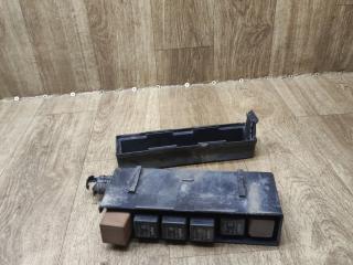 блок реле Opel Zafira 2 поколение (B) [рестайлинг] 2008, 1.6 л., Z 16 XE, бензин, МКПП, минивэн, 90504296