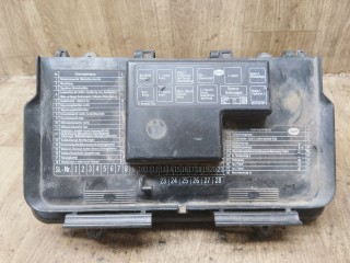 блок предохранителей Audi 80 B3 1991, 1.8 л., бензин, МКПП, седан