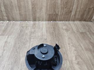 моторчик печки Renault Sandero 2 поколение 2015, 1.2 л., D4F 732, бензин, МКПП, хетчбэк 5 дв.