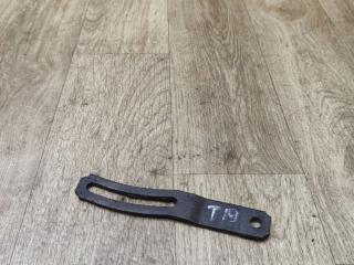 кронштейн генератора Toyota Corolla 7 поколение (E100) 1992, 1.3 л., 4E-FE, бензин, МКПП, седан