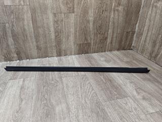 молдинг стекла Lada Vesta 1 поколение 2021, 1.6 л., бензин, МКПП, универсал, 8450007726