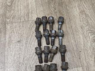 болт колесный Lada Vesta 1 поколение 2019, 1.6 л., бензин, МКПП, седан