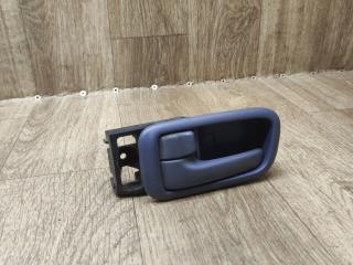 ручка внутренняя задняя левая Toyota Picnic 1 поколение XM10 2000, 2.2 л., 3C-TE, дизель, МКПП, минивэн