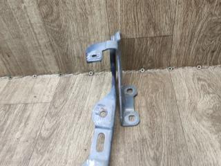 петля капота левая Lada Vesta 1 поколение 2020, 1.6 л., бензин, МКПП, универсал, 8450008287